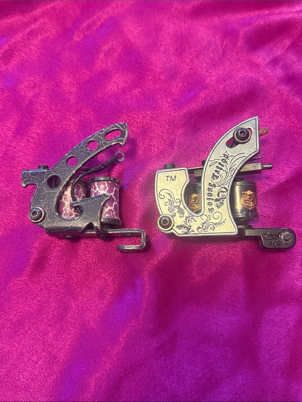 Set of 2 Decorative Tattoo Machines in Metallic Finish - Pink Accents